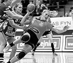 Simone Dupont er professionel norsk håndboldspiller. Simone prøvede Kaatsu efter en slem knæskade, og opnåede hurtig muskelopbygning og kom tilbage på håndboldbanen igen